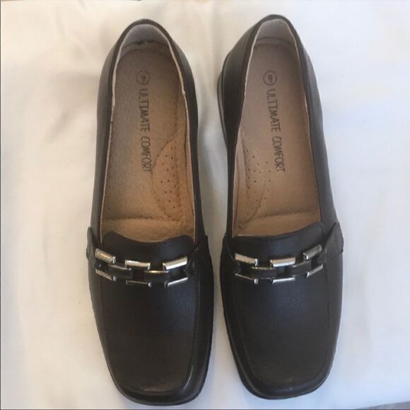 ULTIMATE COMFORT BROWN LOAFERS. NEW - Picture 1 of 6